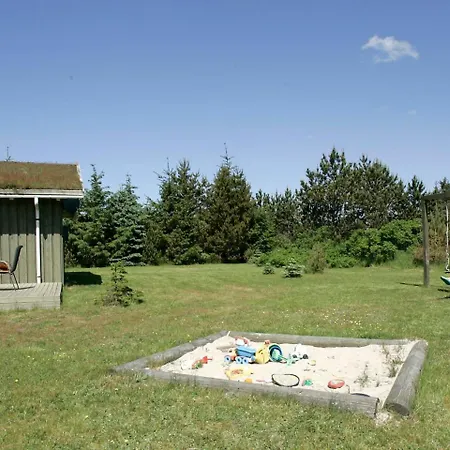 Three-bedroom Holiday In Pandrup 4 Holiday home *