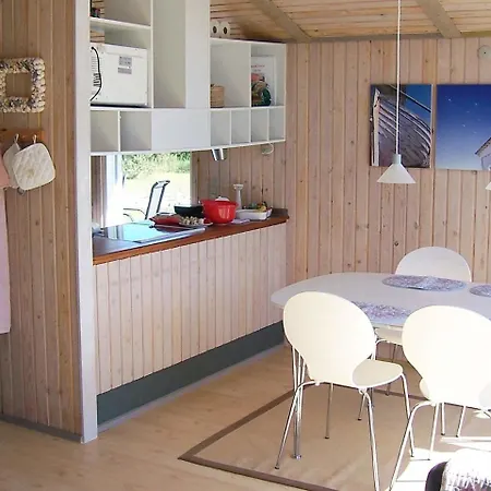 Three-bedroom Holiday In Pandrup 4 Holiday home *